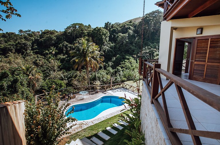 Casa charmosa, com vista para o mar e piscina