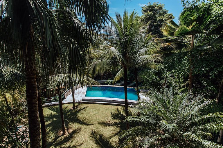 Casa com linda vista - Praia do Engenho, Ilhabela