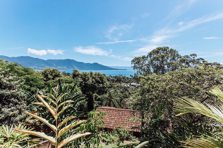 Casa com linda vista - Praia do Engenho, Ilhabela