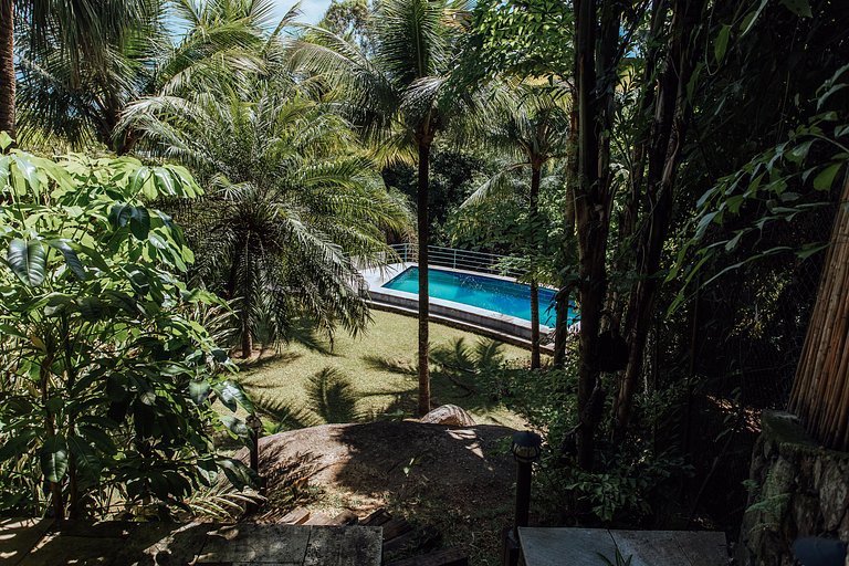 Casa com linda vista - Praia do Engenho, Ilhabela