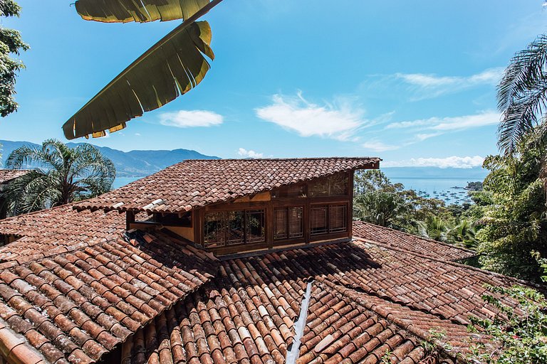 Casa com linda vista - Praia do Engenho, Ilhabela