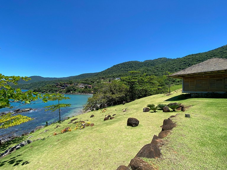 Casa em estilo balinês, pé na areia!