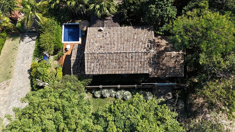 Casa encantadora na Praia da Feiticeira - Ilhabela