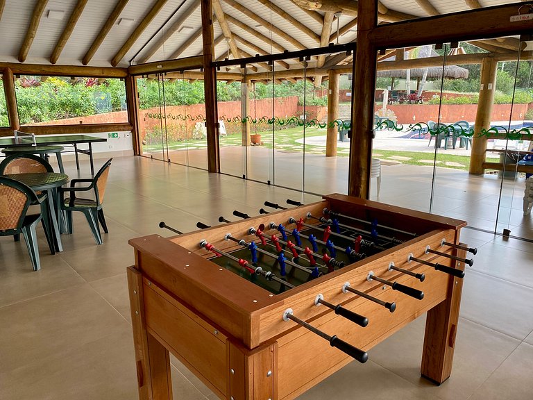 Casa incrível em condomínio - piscina e vista