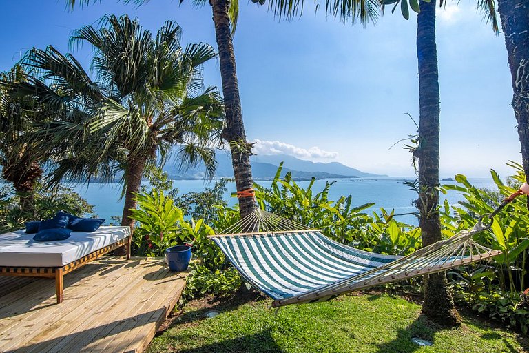 Casa luxuosa, vista mar, piscina e sauna