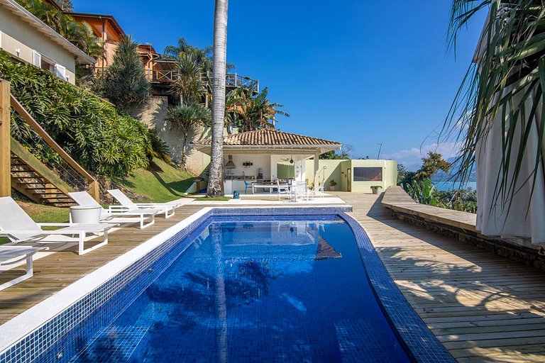 Casa luxuosa, vista mar, piscina e sauna