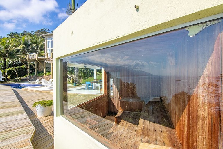 Casa luxuosa, vista mar, piscina e sauna