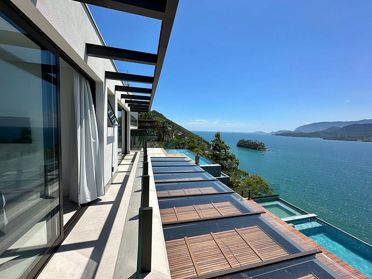 Casa moderna, vista, jacuzzi aquecida e piscina