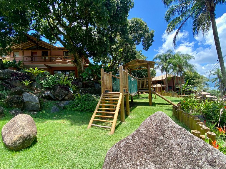 Casa no condomínio Ilhagreens ao Sul de Ilhabela