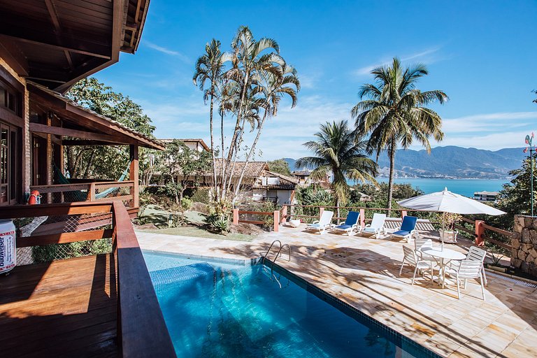 Casa no Engenho, com piscina e vista incrível