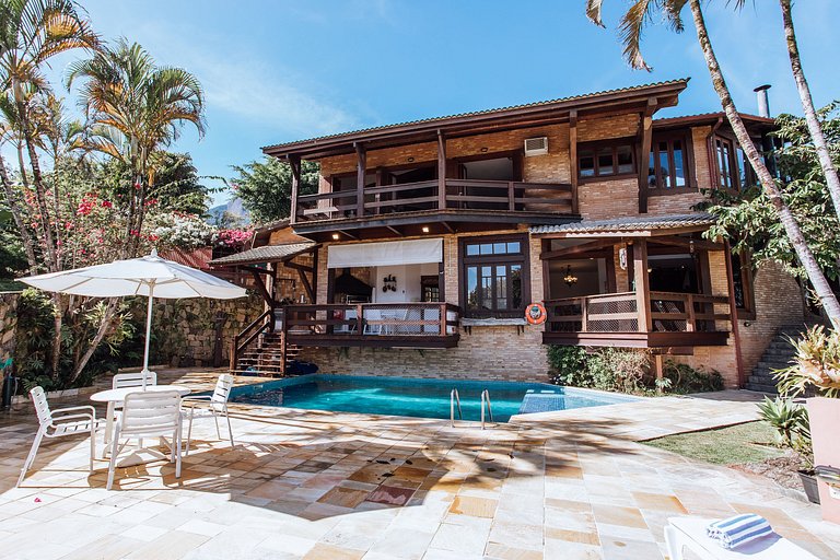 Casa no Engenho, com piscina e vista incrível