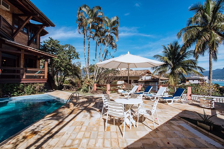 Casa no Engenho, com piscina e vista incrível