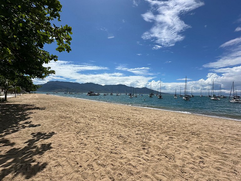 Casa pé na areia ao lado do Sea Club