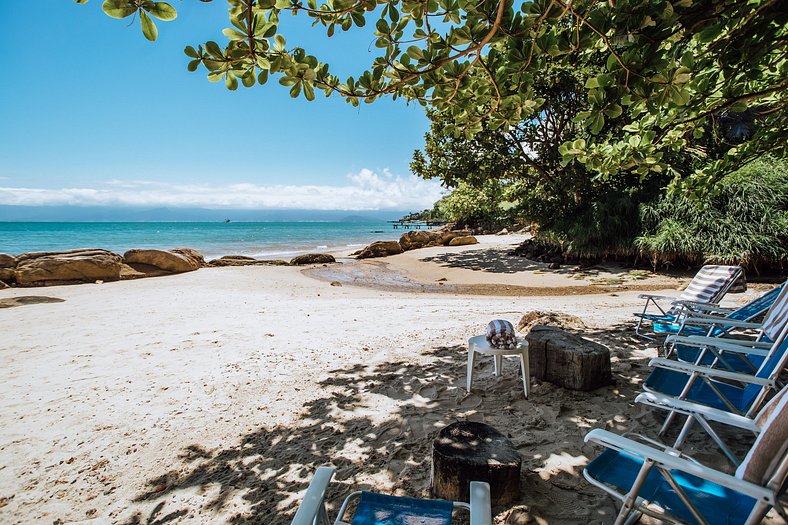 Casa pé na areia na exclusiva Praia do Arrozal