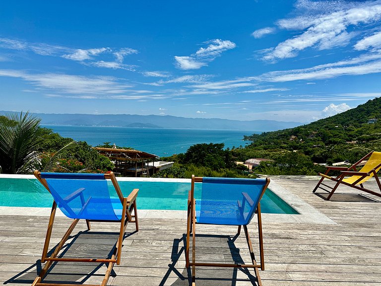 Conforto, vista incrível, piscina - Praia Armação