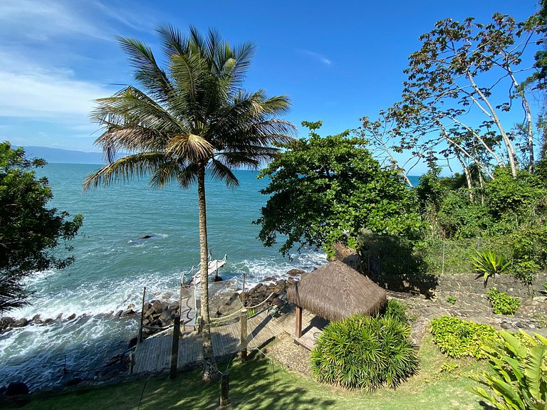 Costeira acesso ao mar, piscina e vista magnífica