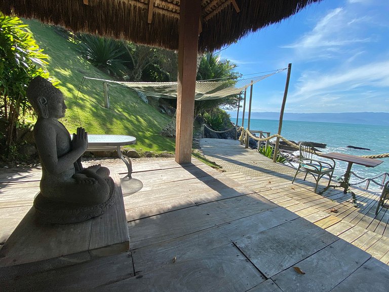 Costeira acesso ao mar, piscina e vista magnífica