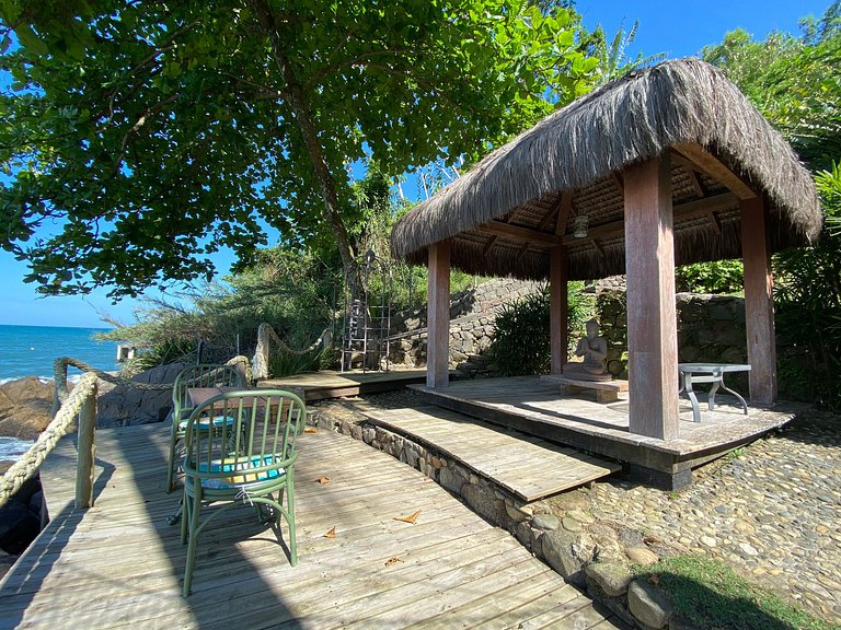 Costeira acesso ao mar, piscina e vista magnífica