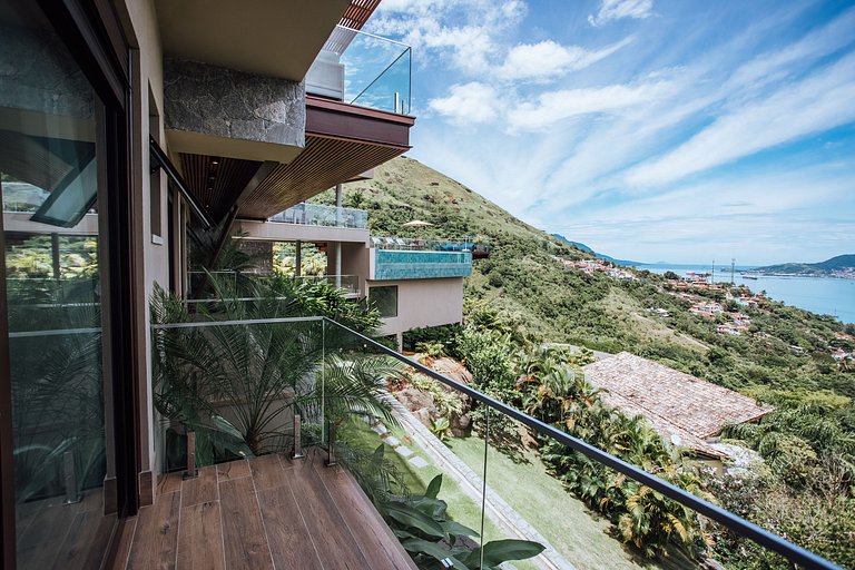 Luxo, piscina aquecida e vista a 5 minutos da Vila