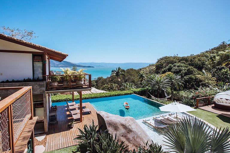 Piscina borda Infinita, vista magnífica para o mar