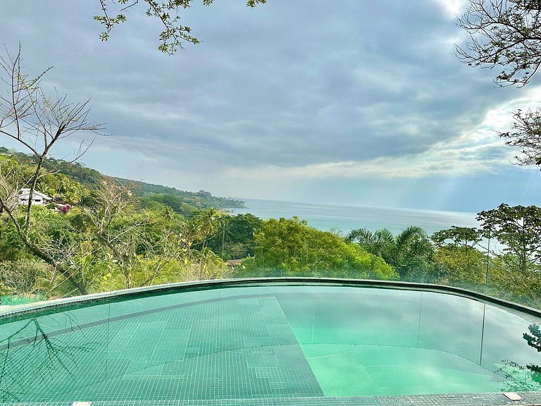 Piscina e vista para o mar - Praia do Curral