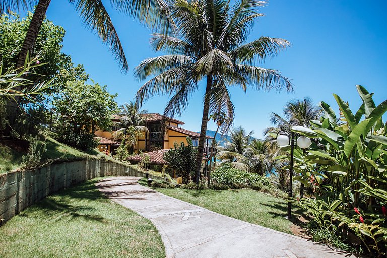 Piscina, espaço, conforto e vista incrível