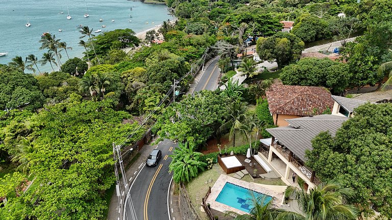 Piscina, jacuzzi, churrasqueira, próxima V. Salga