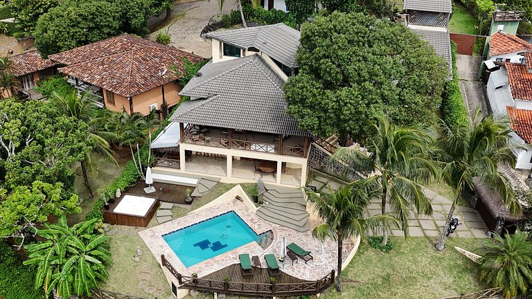 Piscina, jacuzzi, churrasqueira, próxima V. Salga