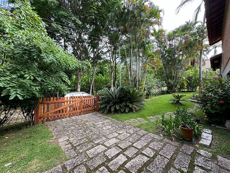 São Mathias, condomínio pé areia - Sul de Ilhabela