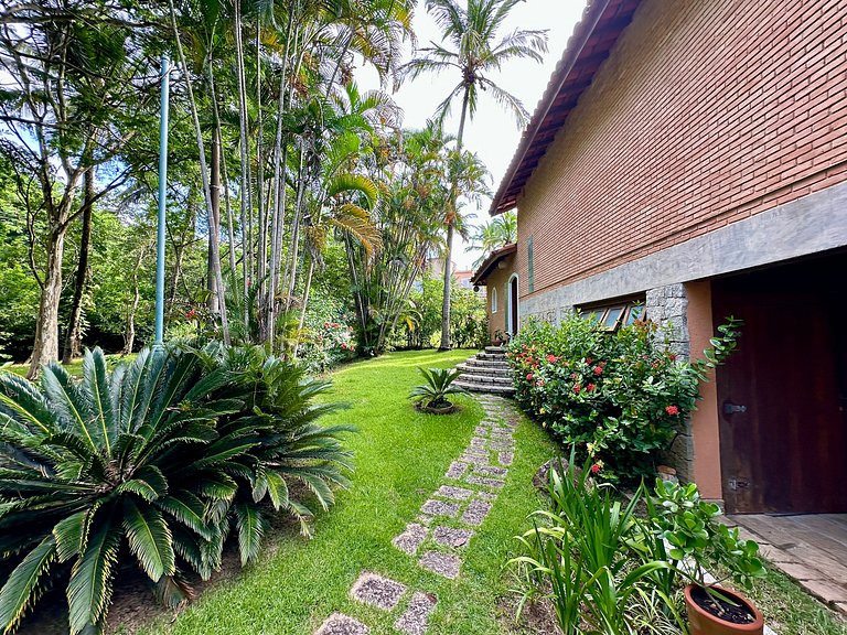 São Mathias, condomínio pé areia - Sul de Ilhabela