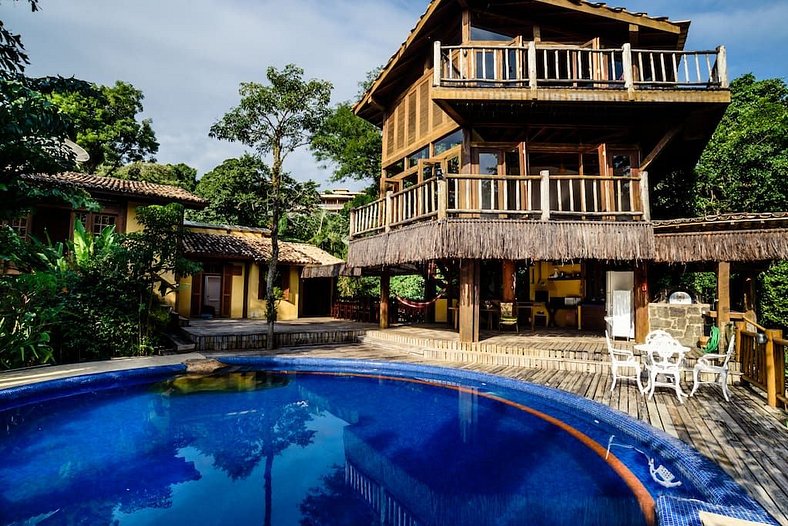 Spa aquecido, piscina e condomínio à beira-mar