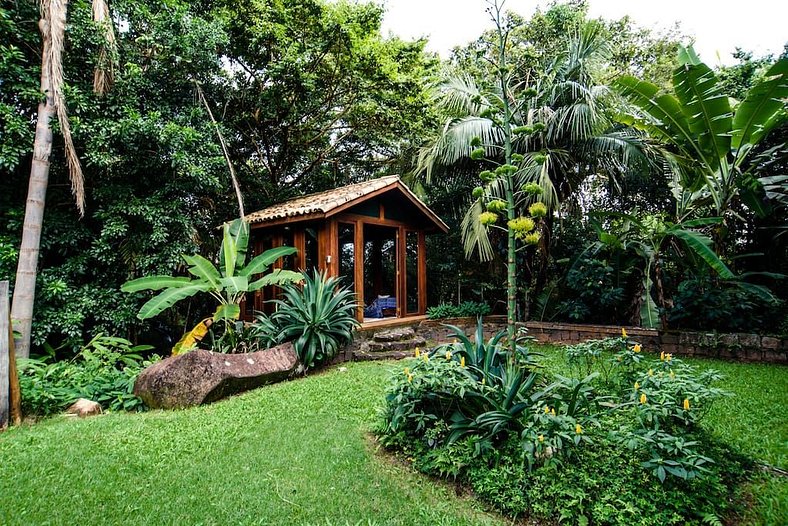 Spa aquecido, piscina e condomínio à beira-mar