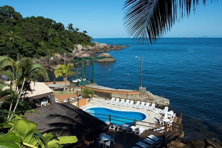 Spa aquecido, piscina e condomínio à beira-mar